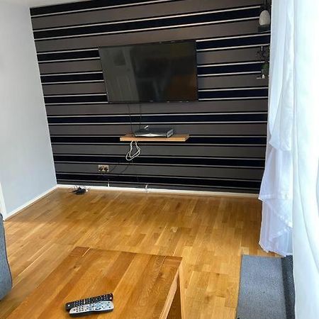 Villa Garland Way 2 Bed House Sheffield Free Parking 5 Min From M1 Mosborough Esterno foto